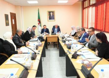 الشبكة البرلمانية للبيئة والمناخ تعقد أول اجتماعاتها