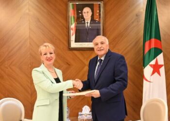 عطاف يستقبل السفيرة الجديدة لصربيا