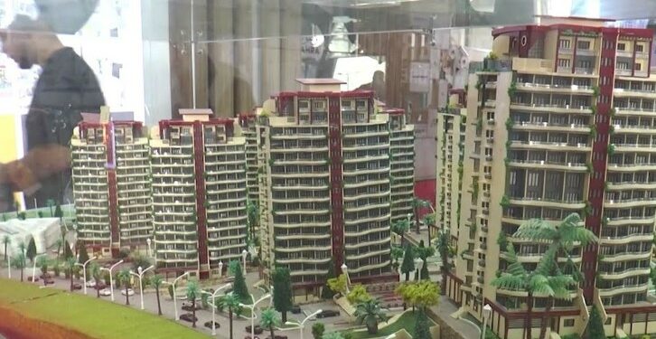 70 عارضا منتظرا في صالون البناء والمنشآت البترولية بورقلة