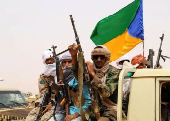 “السلطات المالية تلعب بالنار”