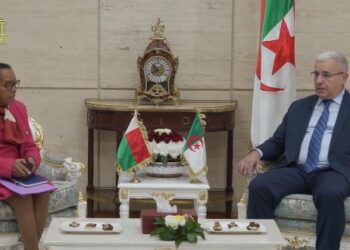 بوغالي يتحادث مع نظيرته الملغاشية