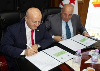 اتفاقية شراكة بين صندوق التعاون الفلاحي وفيدرالية الفندقة والسياحة