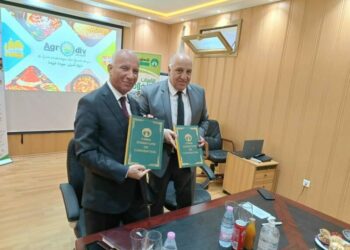 اتفاقية شراكة بين صندوق التعاون الفلاحي ومجمع “أغروديف”