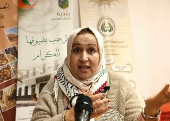 رئيسة الجمعية الوطنية للأيادي الحرفية تدعو للحفاظ على العادات والتقاليد