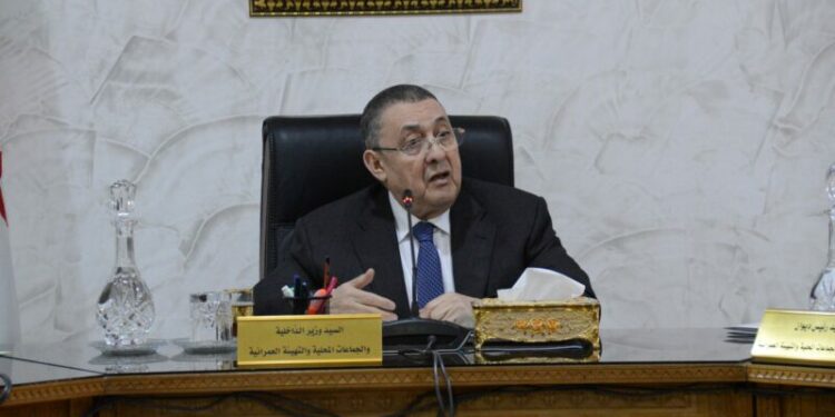 مراد: هدم البنايات غير القانونية يتم وفق مخطط مدروس