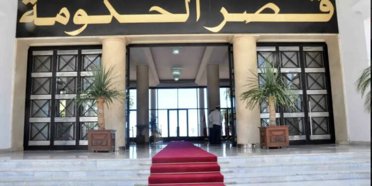 7 وزراء في زيارات ميدانية