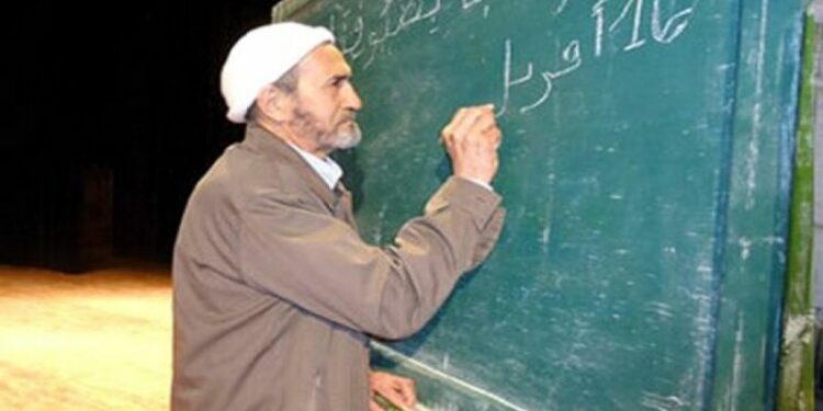 نحو معالجة نقائص عقود المكلفين بمحو الأمية