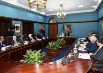 رئيس الجمهورية يُنصّب اللجنة الوطنية للوقاية من مرض السرطان ومكافحته