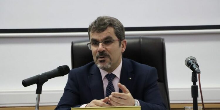 وزير الصيد البحري ضيف “منتدى الشعب”