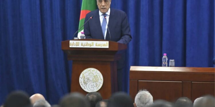 الوزير الأول يشرف على حفل تخرج الدفعة الـ52 للمدرسة الوطنية للإدارة
