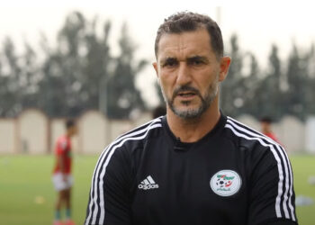 مولودية وهران.. عاصيمي متفائل بضمان البقاء