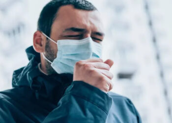 الصحة العالمية تؤكد ارتفاع حالات الإصابة بكوفيد-19