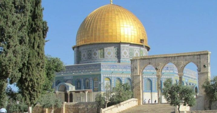 مستوطنون يقتحمون المسجد الأقصى المبارك