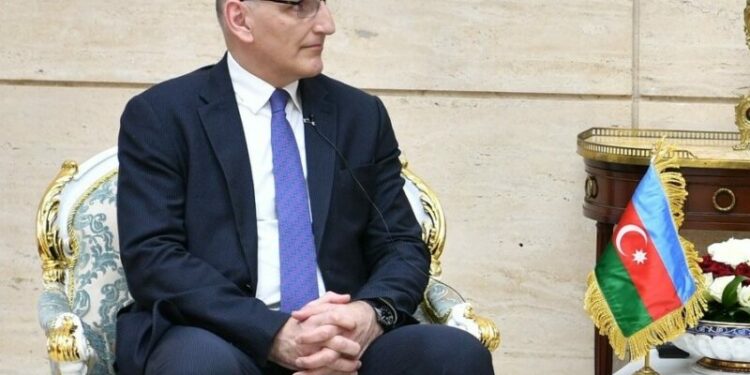 مبعوث رئيس أذربيجان يؤكد سعي بلاده لترقية التعاون مع الجزائر