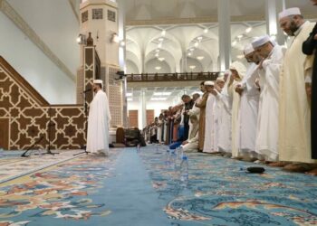 ثاني صلاة تراويح بجامع الجزائر