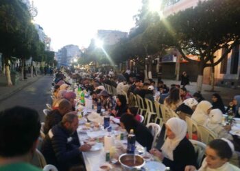 أكبر مائدة إفطار بالعاصمة