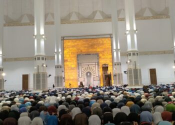 صلاة التراويح الثامنة بجامع الجزائر
