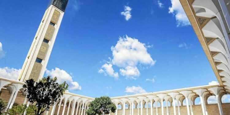 جمعتان.. وانتصار