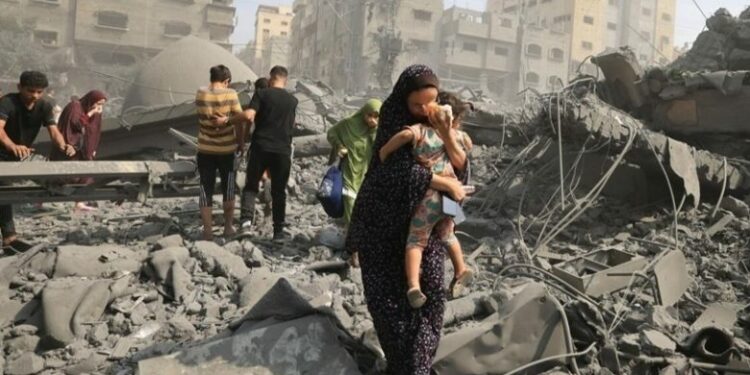 استشهاد 17 فلسطينيا في قصف صهيوني وسط وشمالي غزة