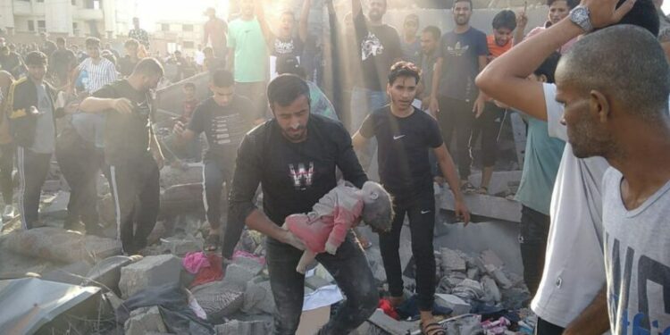 استشهاد اكثر من 80 فلسطينيا في قصف صهيوني لغزة