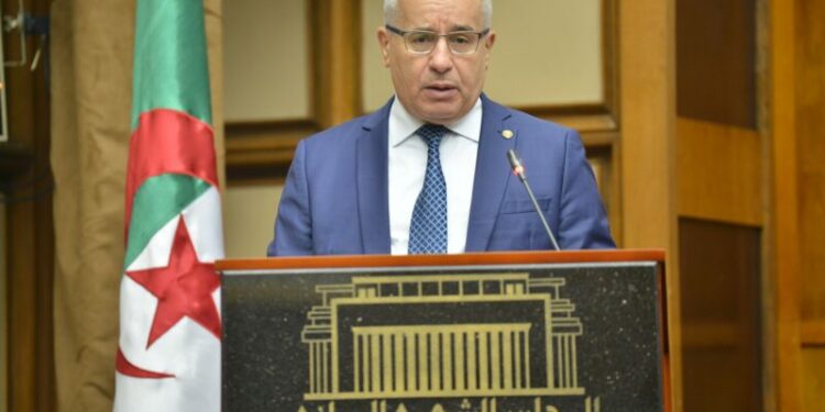 بوغالي: الدبلوماسية الرياضية من شأنها الدفاع عن خيارات الجزائر