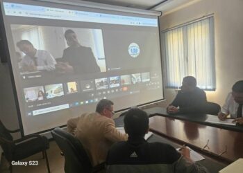 صب المنحة الجامعية للطلبة قبل نهاية الشهر الجاري