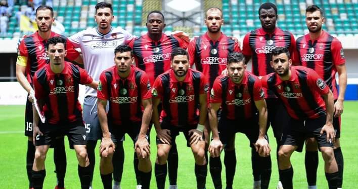 اتحاد الجزائر يتأهل إلى نصف نهائي كأس “الكاف”