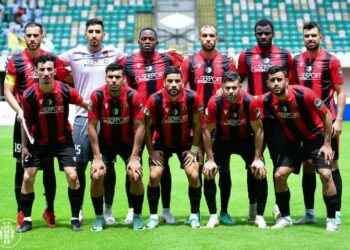 اتحاد الجزائر يتأهل إلى نصف نهائي كأس “الكاف”