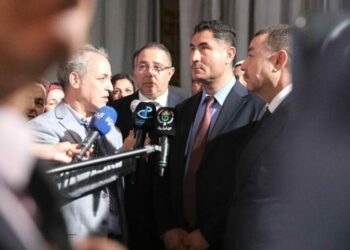 لعقاب: “جون افريك” غير مرحب بها في الجزائر