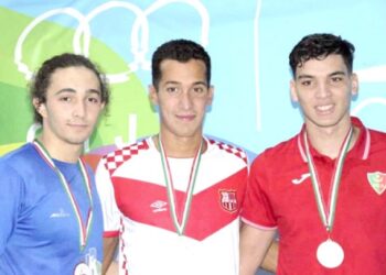 شباب بلوزداد يفوز بالبطولة الوطنية للسباحة