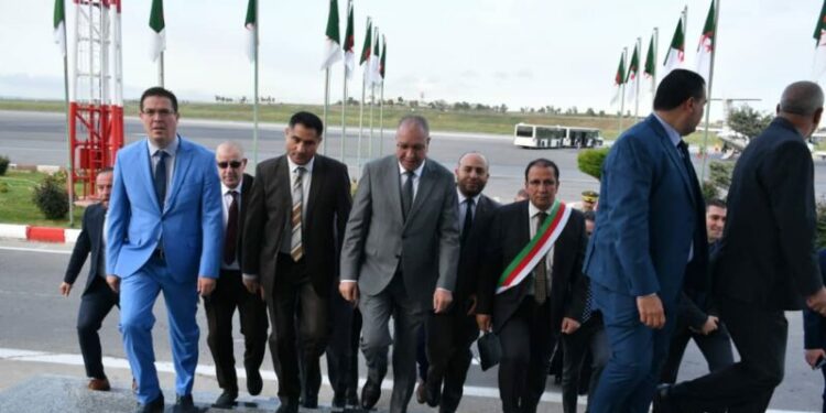 بالصور.. وزير الاتصال في قسنطينة