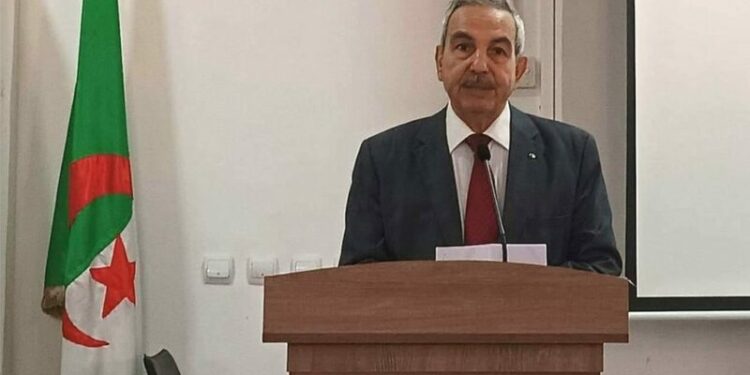 المجلس الأعلى للغة العربية يسعى للمحافطة على مركزية اللغة