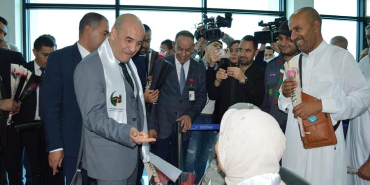 مغادرة أول رحلة للحجاج الجزائريين