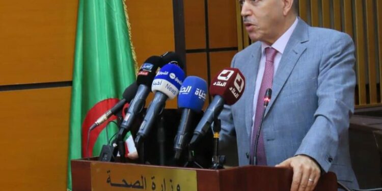 سايحي يطالب باستكمال رقمنة المؤسسات الصحية