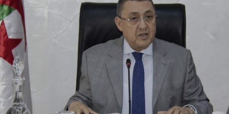 مراد يقف على تنفيذ البرنامج التكميلي بخنشلة