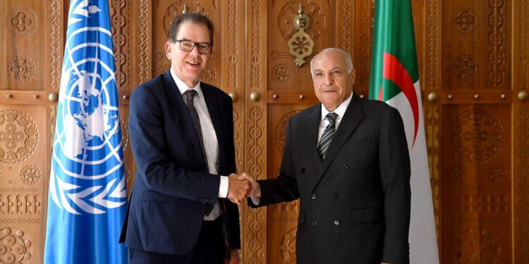عطاف يستقبل المدير العام لـ “اليونيدو”