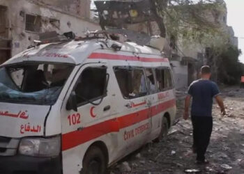 عدد شهداء الطواقم الطبية في غزة يرتفع إلى 33