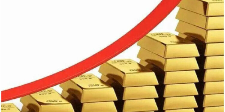 أسعار الذهب ترتفع وتراجع الفضة