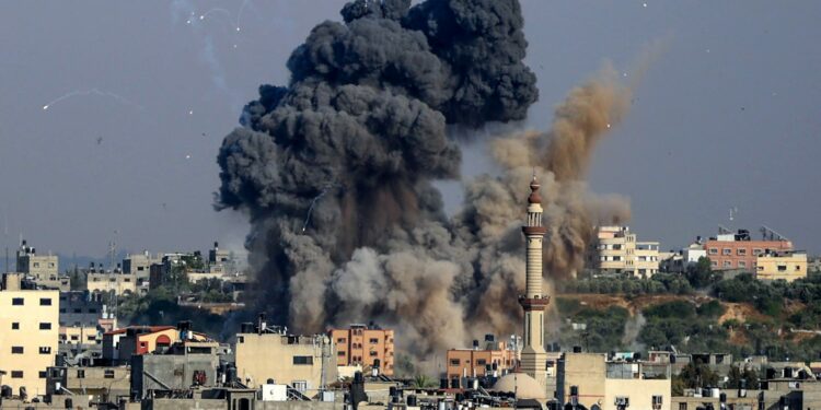 استشهاد 7 فلسطينيين في قصف بغزة
