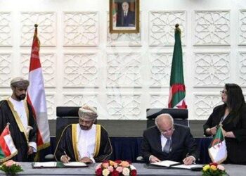 اللجنة المشتركة الجزائرية-العمانية.. توقيع نصوص قانونية