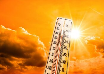 حرارة شديدة وتطاير رمال بهذه الولايات