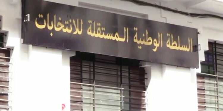 رئاسيات.. خلايا المصادقة على الإستمارات مفتوحة إلى منتصف الليل