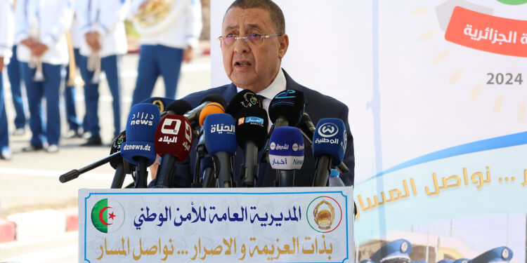 مراد يشرف على إحياء الذكرى الـ62 لتأسيس الشرطة الجزائرية
