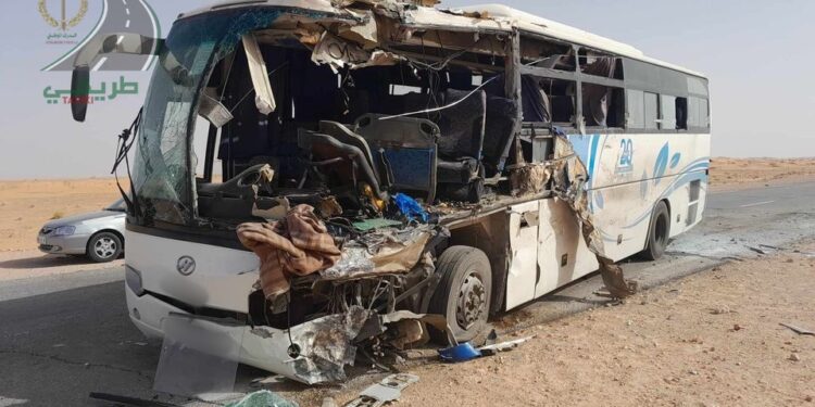جرحى في حادث مرور مروع بالمنيعة