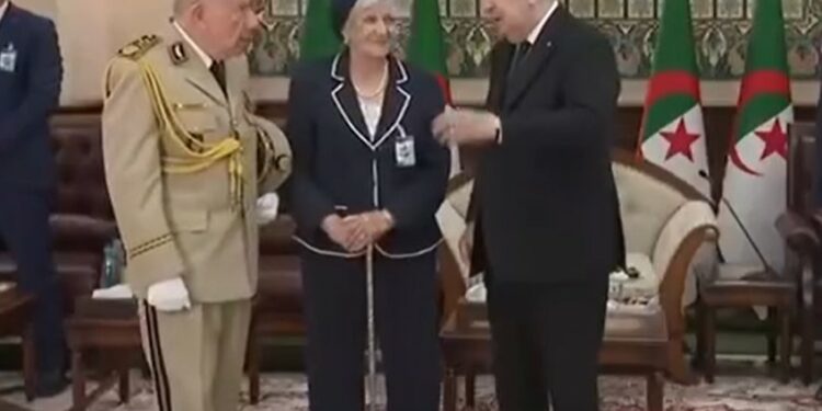 الرئيس تبون يكرّم أرملة يوسف الخطيب