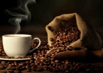 تاريخ مثير للقهوة والمقاهي عند العرب والجزائريين