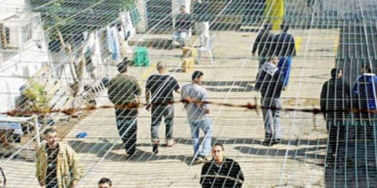 طلبة كُثُر معتقلون داخل سجون الاحتلال بالضفة الغربية وغزة