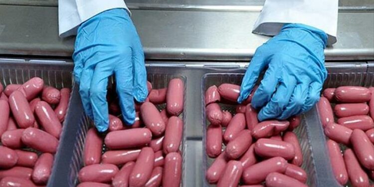 دراسة.. اللحوم المعالجة سبب رئيسي لأمراض القلب والأوعية الدموية