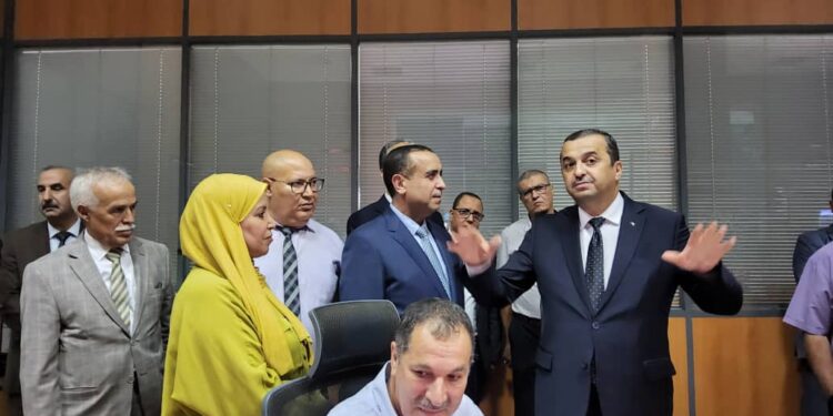 عرقاب: الطلب المتزايد على الكهرباء يعكس الحركية الاقتصادية بالجزائر
