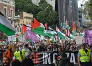 تظاهرات حاشدة في مدن وعواصم بالعالم تضامنا مع الشعب الفلسطيني